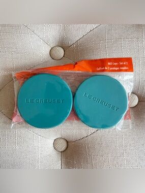 Le Creuset Mill Caps